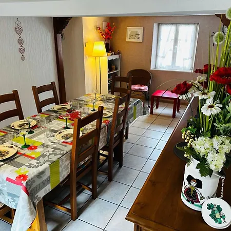 Haus Fuer 4 Personen Und 2 In By Interhome Casa de Férias *