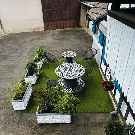 Feriehus Haus Fuer 4 Personen Und 2 In By Interhome Mutzenhouse