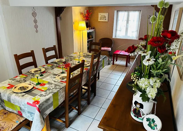 Haus Fuer 4 Personen Und 2 In Mutzenhouse By Interhome Feriehus *