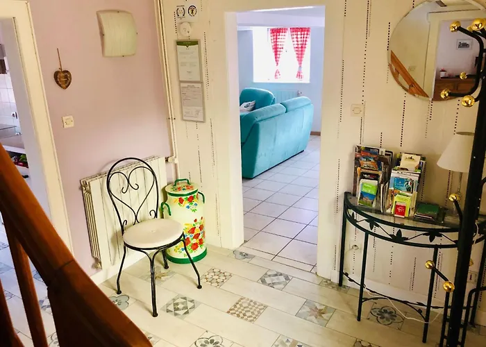 Feriehus Haus Fuer 4 Personen Und 2 In Mutzenhouse By Interhome Hohfrankenheim