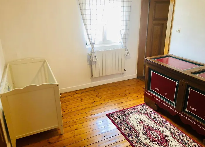 Feriehus Haus Fuer 4 Personen Und 2 In Mutzenhouse By Interhome