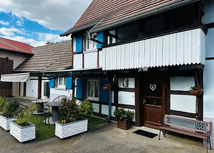 Feriehus Haus Fuer 4 Personen Und 2 In Mutzenhouse By Interhome Hohfrankenheim
